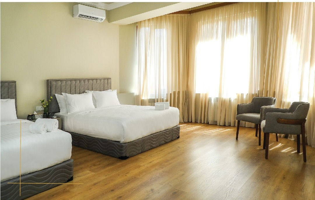 «ԷՅ ՀՈԹԵԼ ԵՐԵՎԱՆ» ՀՅՈՒՐԱՆՈՑ