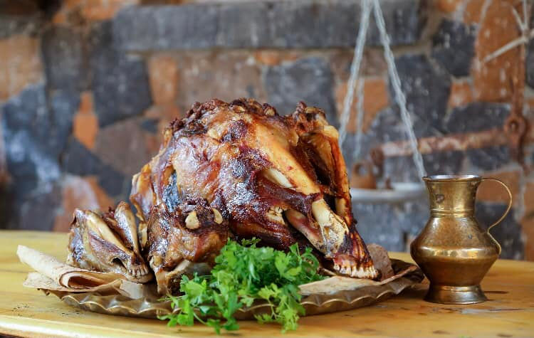 О блюде из головы — кялла, благодаря его экзотичности, теперь знают не только местные жители, но и все любители деликатесов.