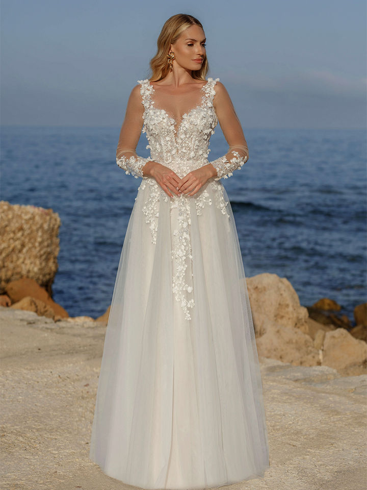 A-Linien Brautkleid mit floraler Spitze und tiefem V-Ausschnitt – modernes Boho Hochzeitskleid mit Tüllrock