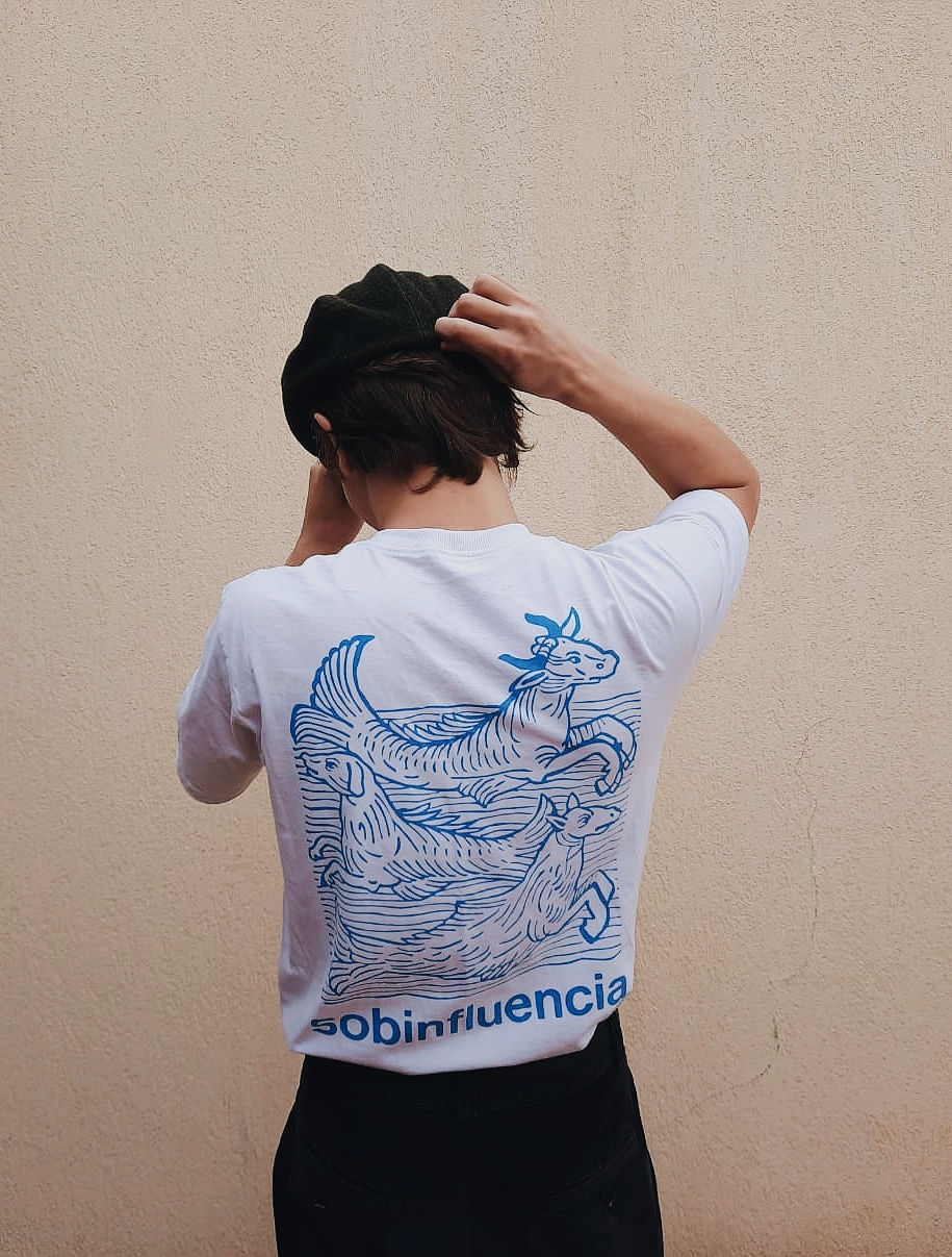 Miniatura: CAMISETA - "Cardume"