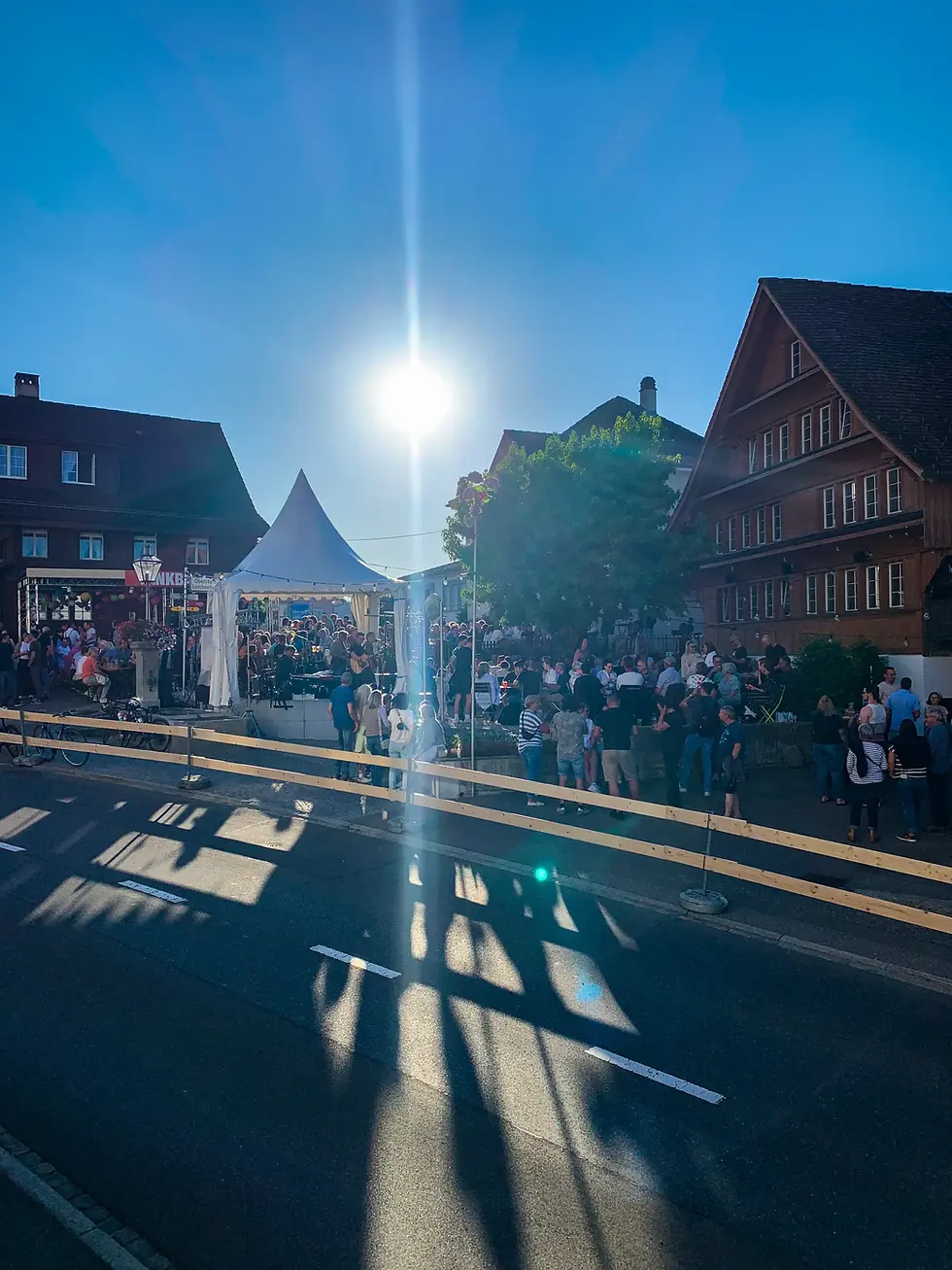 Das Sommerfest im Biergarten als Dorffest