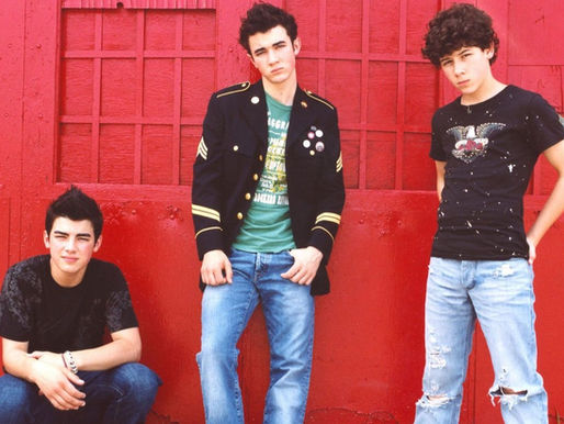 ARTIST OF THE MONTH: JONAS BROTHERS | IT'S ABOUT TIME (2006)