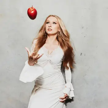 HOLLY RIVA | SLEEPWALKING