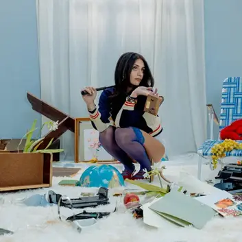 FIA JAMES | ISN'T IT?