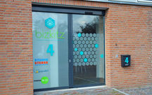 Ingang van de coachpraktijk STUDIO STERKK, Brabant