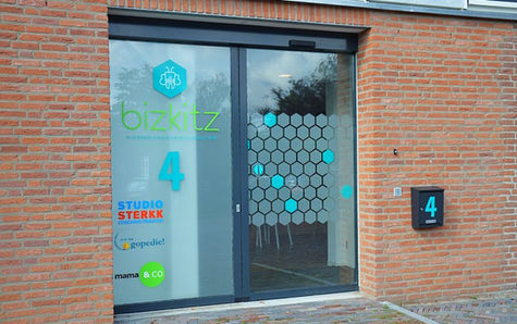 Ingang van de coachpraktijk STUDIO STERKK, Brabant