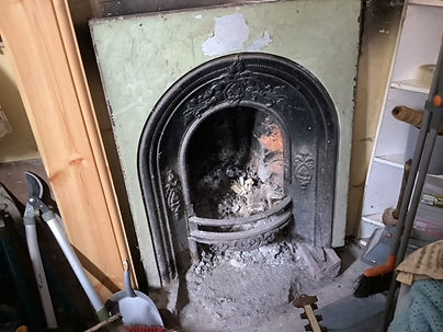 BH2022-001 1 of the original fireplaces from the house, Aug 2022, H Morgan.jpg