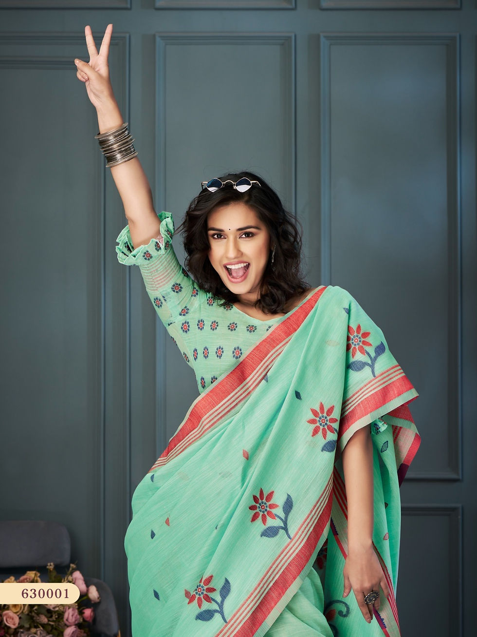 Thumbnail: Handloom Linen Saree