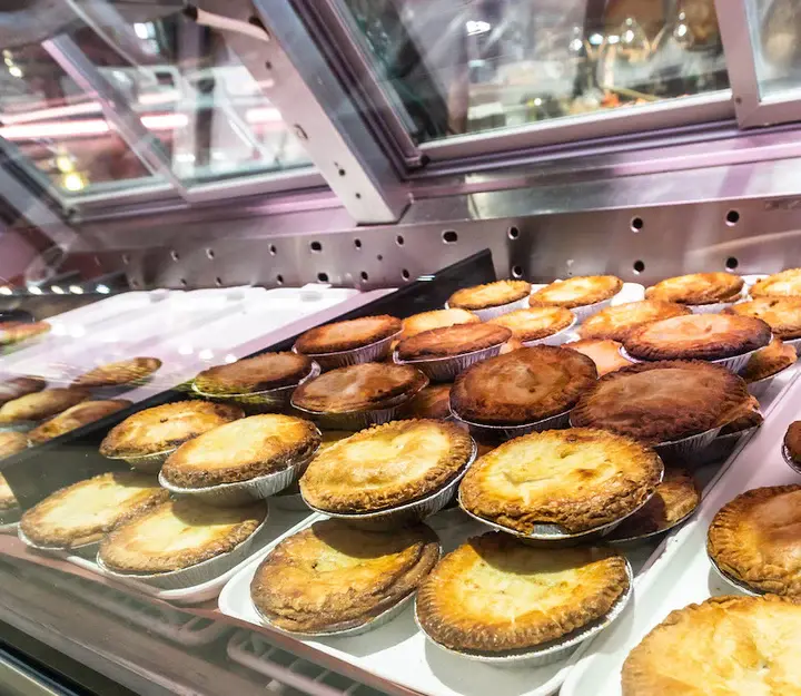 Steak and Mushroom Pies 5 inches