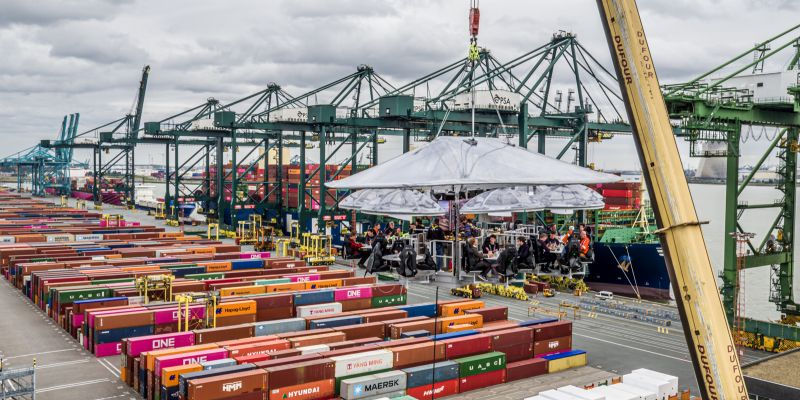Telex: PSA Antwerp, steun spoor, NDQ, DHL en BP