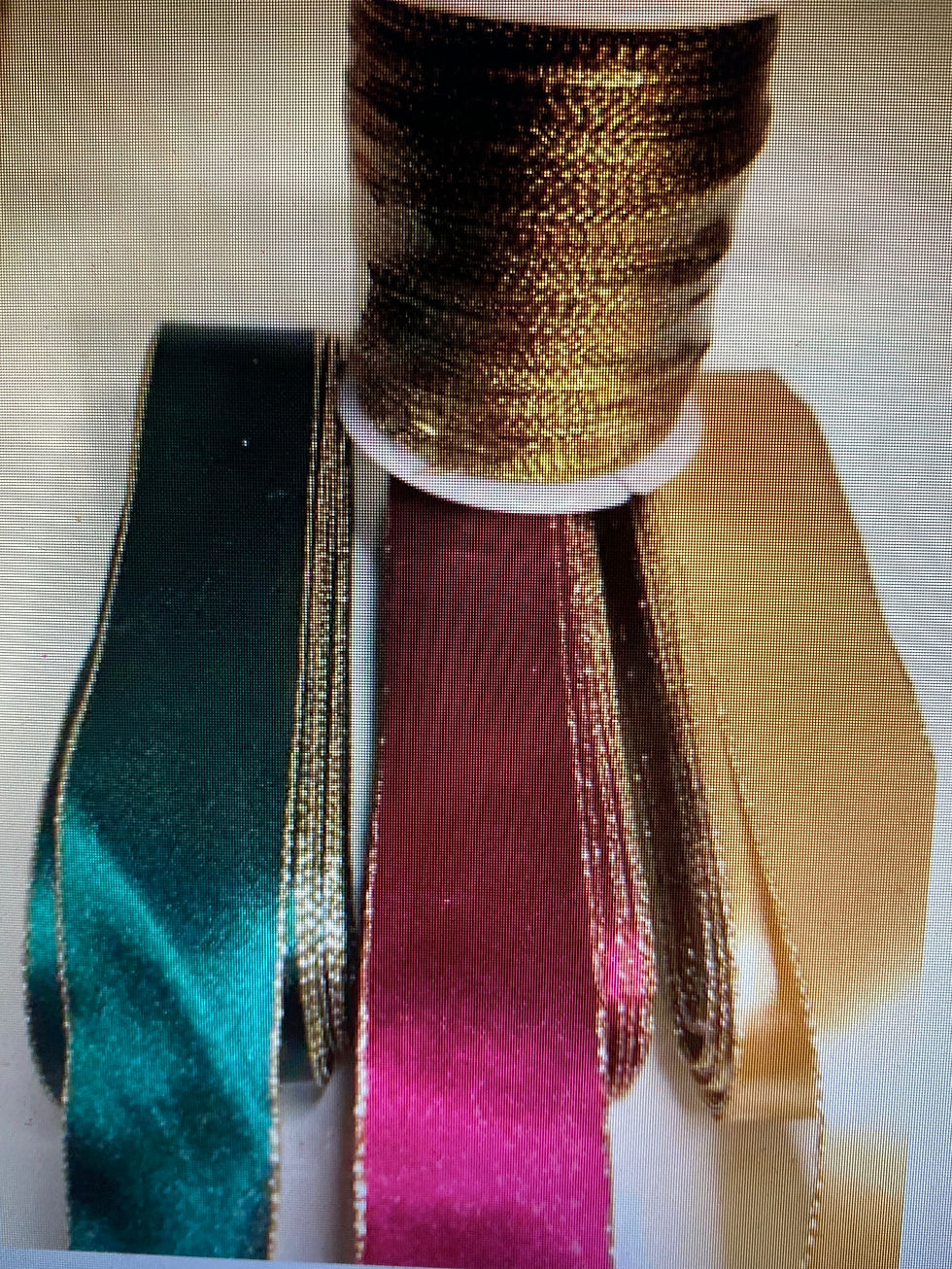 30 mts  Cinta navidad Borde Dorado 2.5 cm + 100 mts cordón dorado