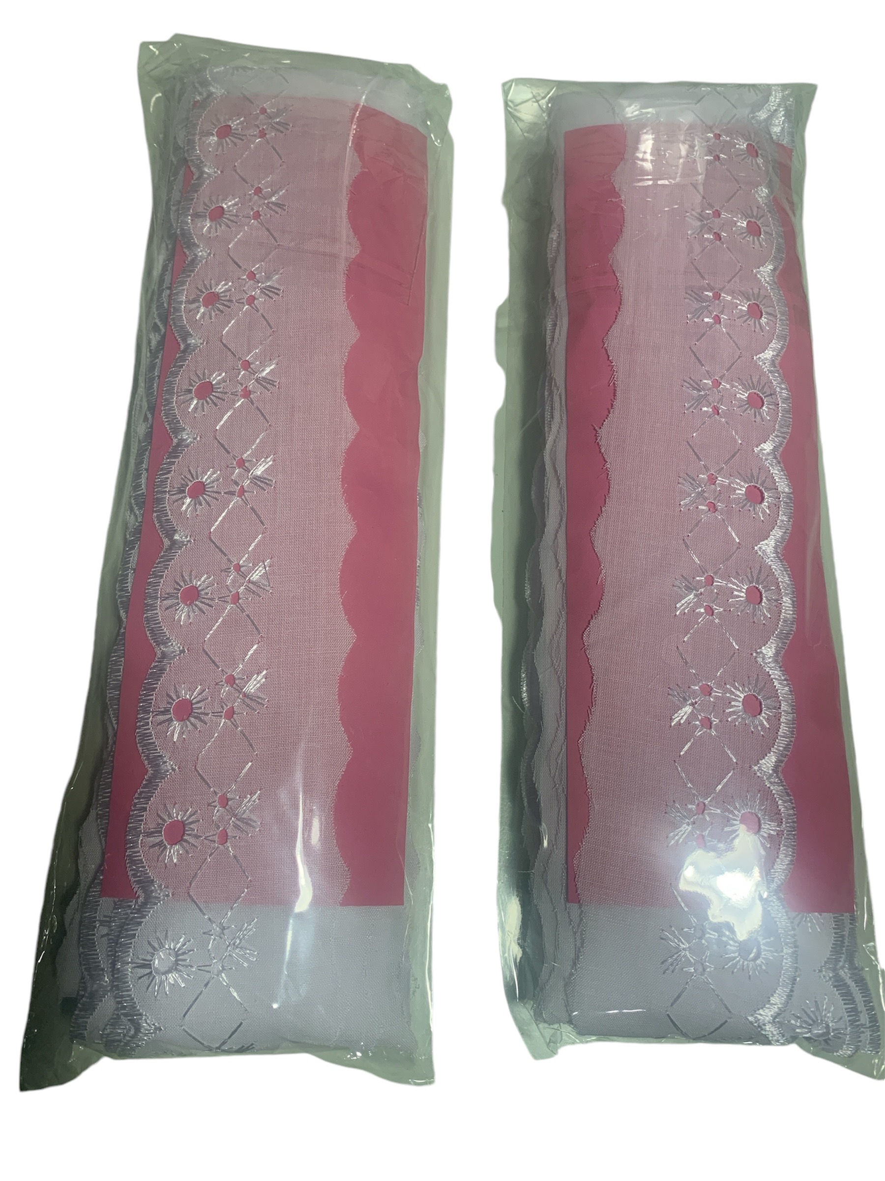 14 Mts Blonda Broderie Blanco 4 cms diseños