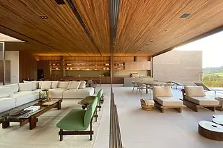 living de casa no interior de São Paulo