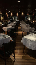 Locação mesas e cadeiras, aluguel de mesa e cadeira em madeira, locação de mesa e cadeira bar e restaurante, móveis para bares e restaurantes