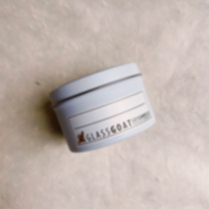 Toasted Caramel Macaron 8 oz White Tin Candle
