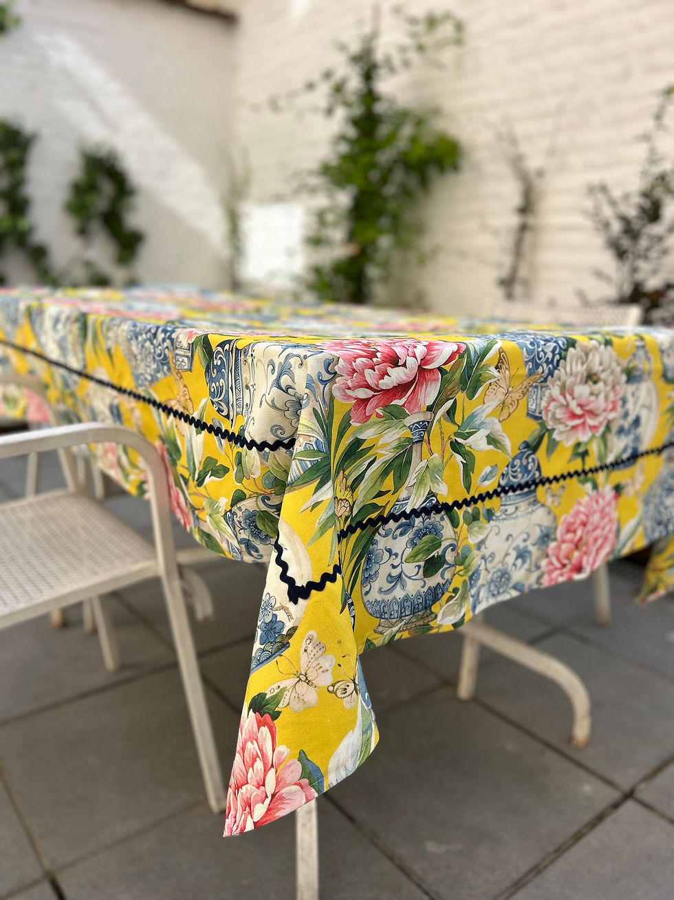 Miniature : Nappe jaune à motifs