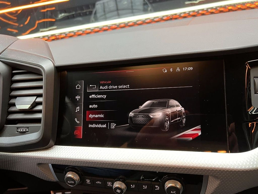 Miniatura: Audi A1 Sportback 30 TFSI S line