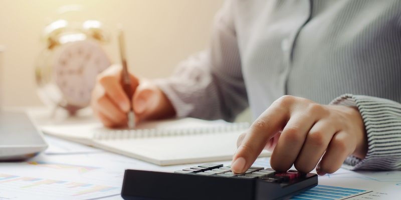 Efficient Business Tax Preparation: Organize Records & Pick the Right Filing Tool