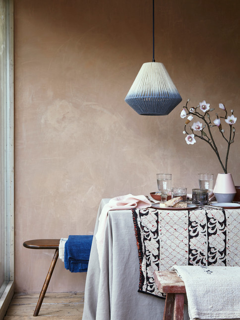 Homes & Antiques magazine