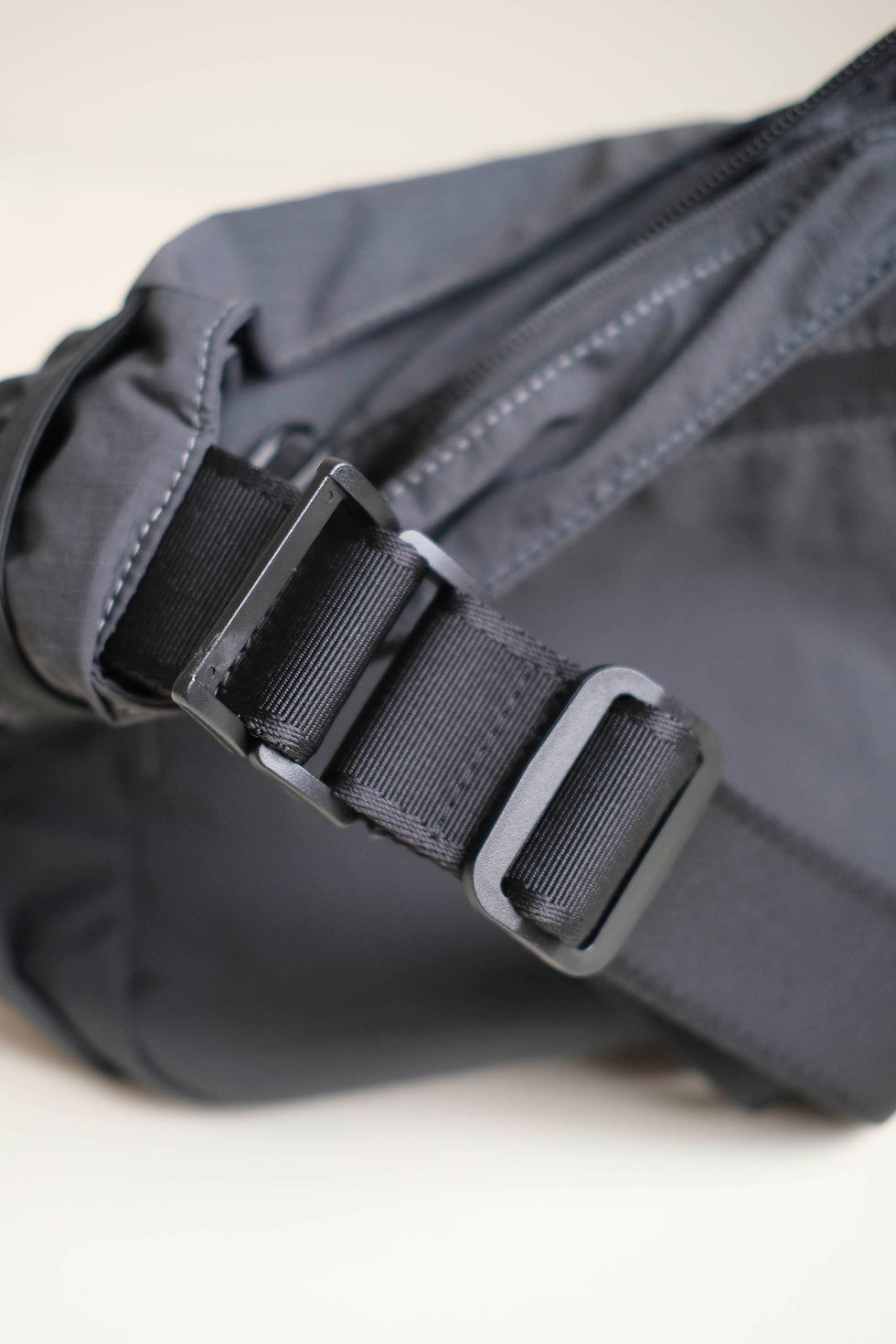 Thumbnail: WALK BAG 2.0 遛狗外出包 寵物袋 - 深灰色