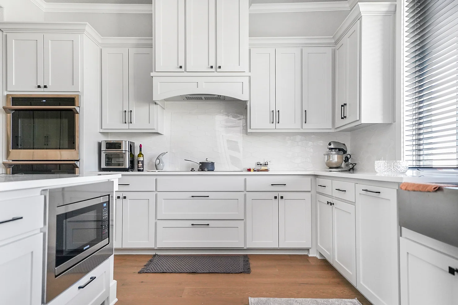 How To Choose Cabinet Hardware that Matches your Appliances