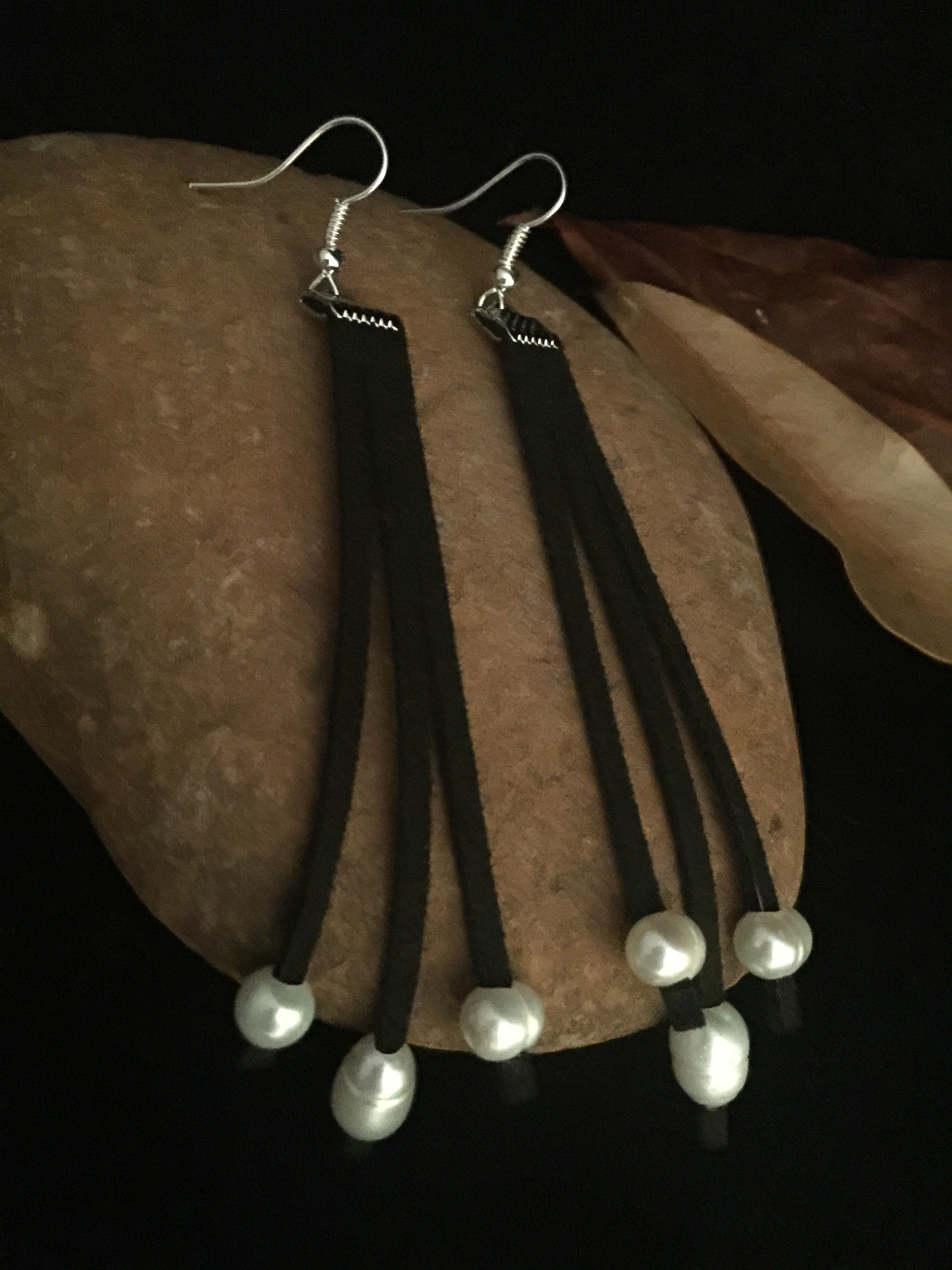 Black leather earrings with fresh water pearls