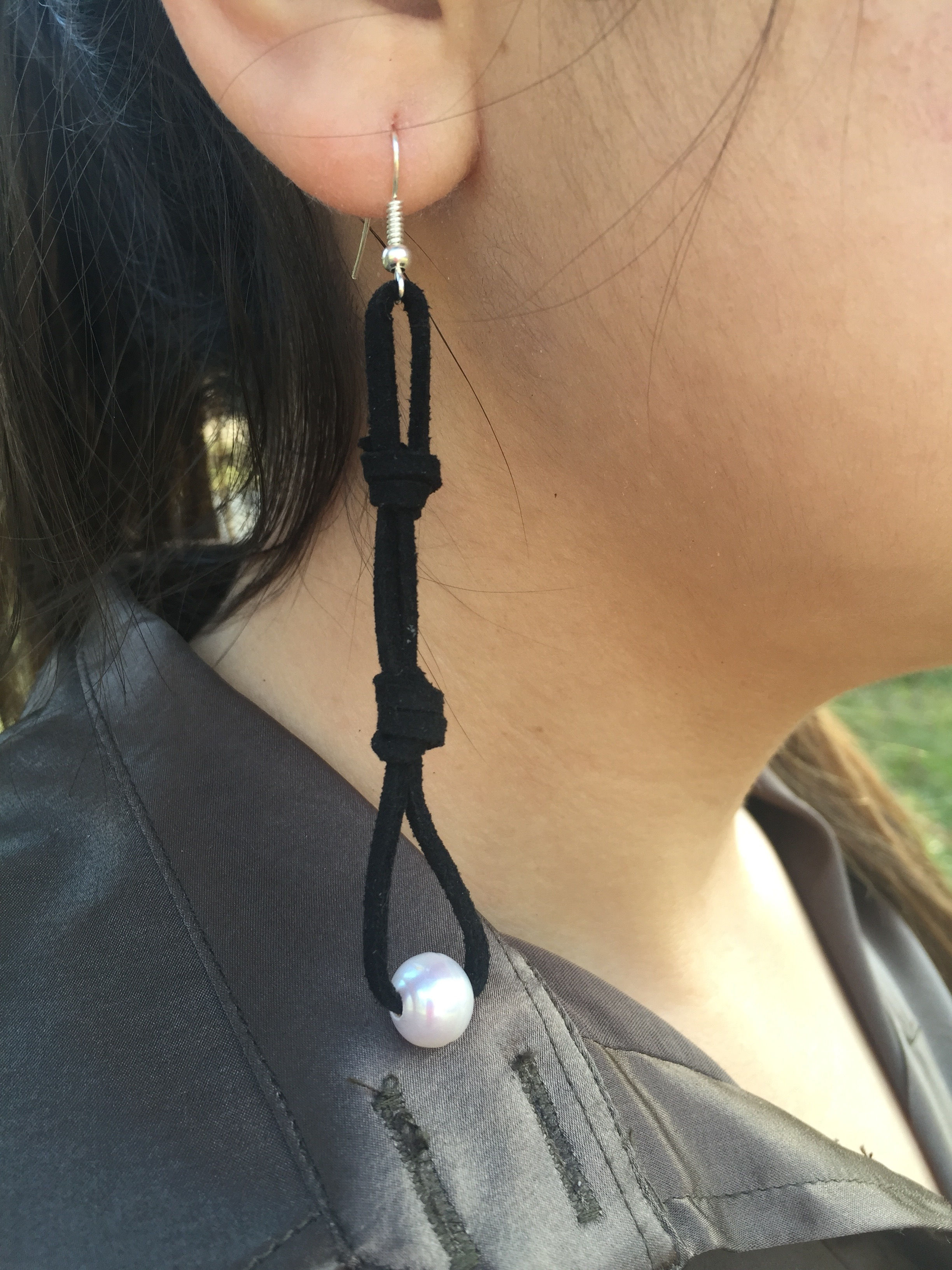 Black leather earrings with fresh water pearls