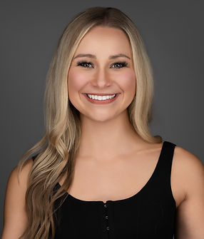 Woman Headshots Near Me (1).jpg