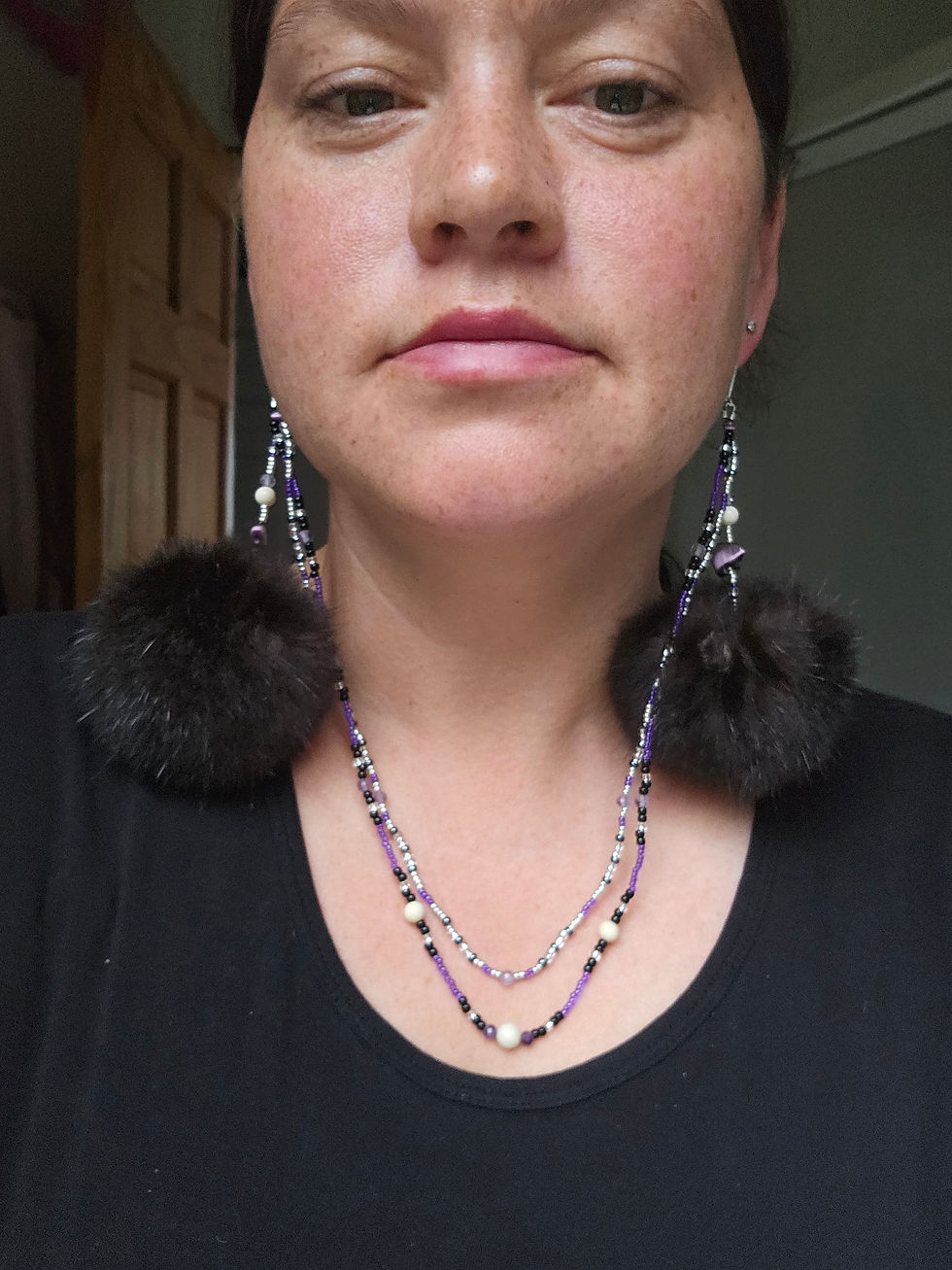 Thumbnail: Seaotter puff and walrus ivory earring/necklace 