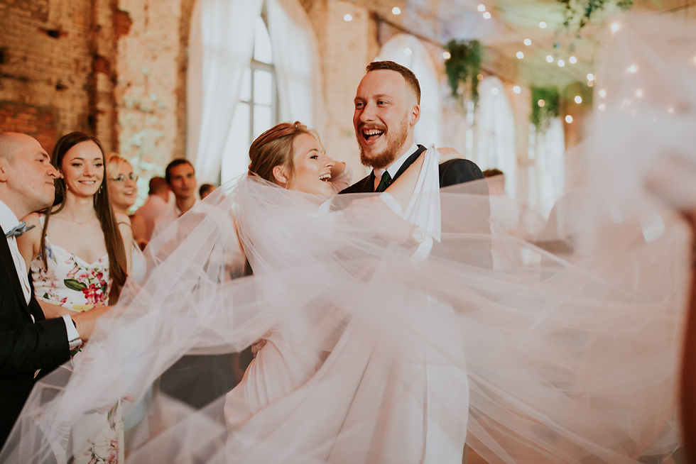 Reduta Banku Polskiego, wesele w Reducie Banku Polskiego, ślub warszawa, fotograf warszawa, reportaż ślubny w Reducie Banku Polskiego, rustykalne wesele, industrialne wesele, boho