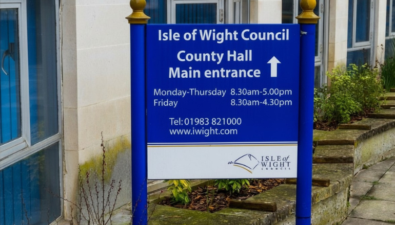 Heated Exchange Erupts At Isle Of Wight Council Meeting
