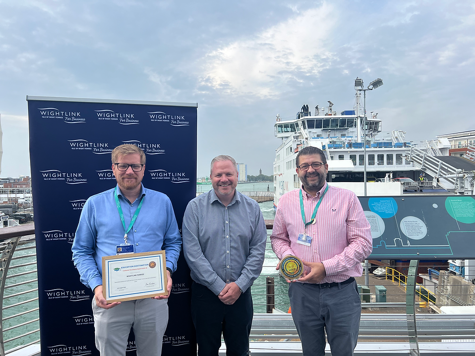 Wightlink Wins Customer Excellence Award For School Trip Support