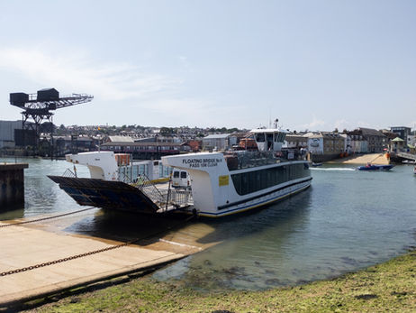 East Cowes Councillors Reject Proposed Floating Bridge Fare Rise