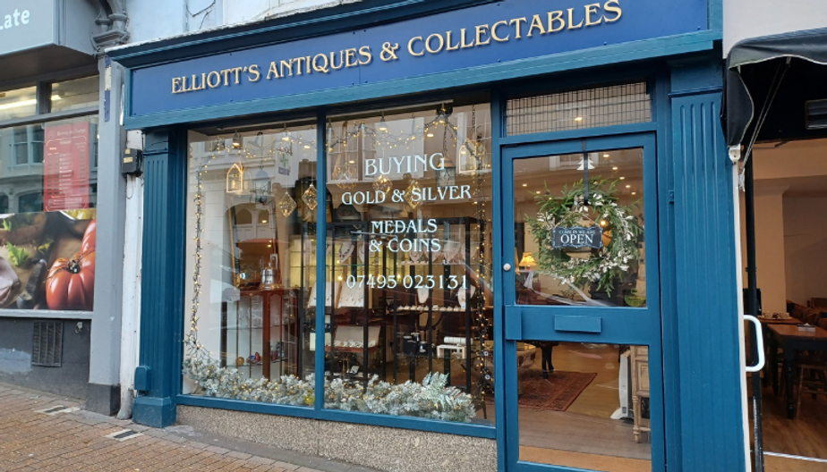 Shops In Ryton Glowing Feedback For New Ryde Town Centre Shopfront