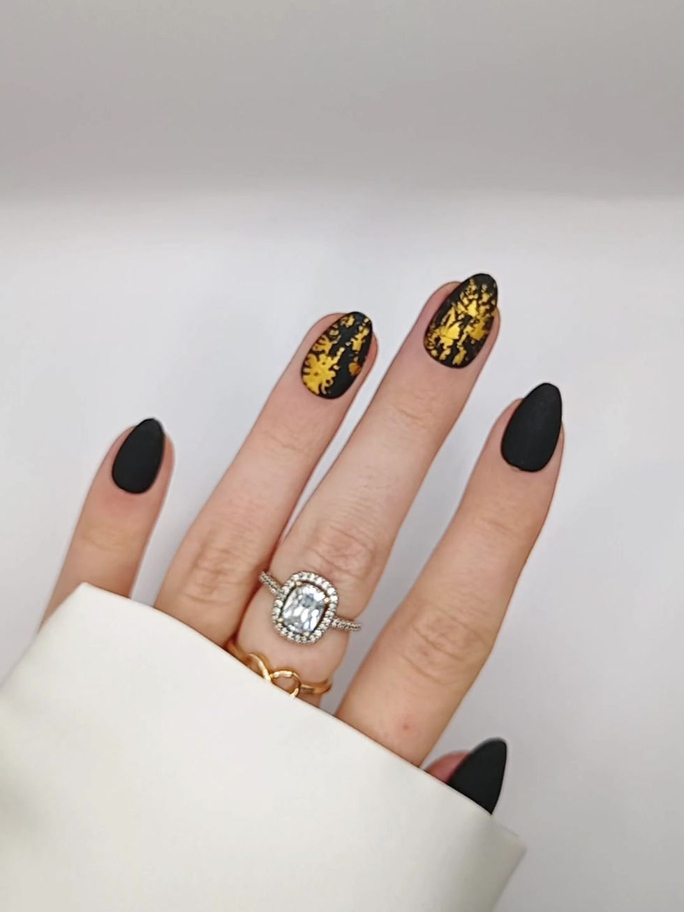 Thumbnail: B-151 - XS Stiletto - Matte Zwart Goud - Basics