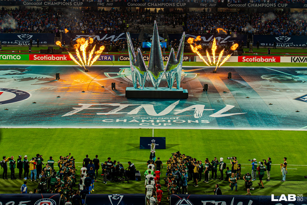 Champion'sCup_Concacaf_Trophée_PvcMiroir_20258