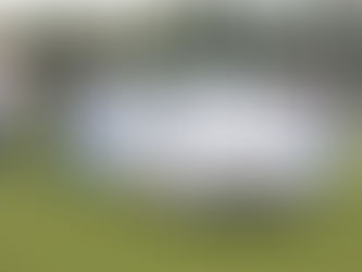 Volksbank übergibt ein VRmobil an den VfL