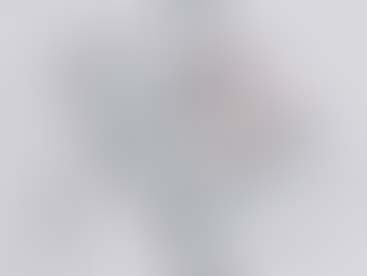 Formulario de evaluación con un lápiz para graficar resultados en venta 2025.