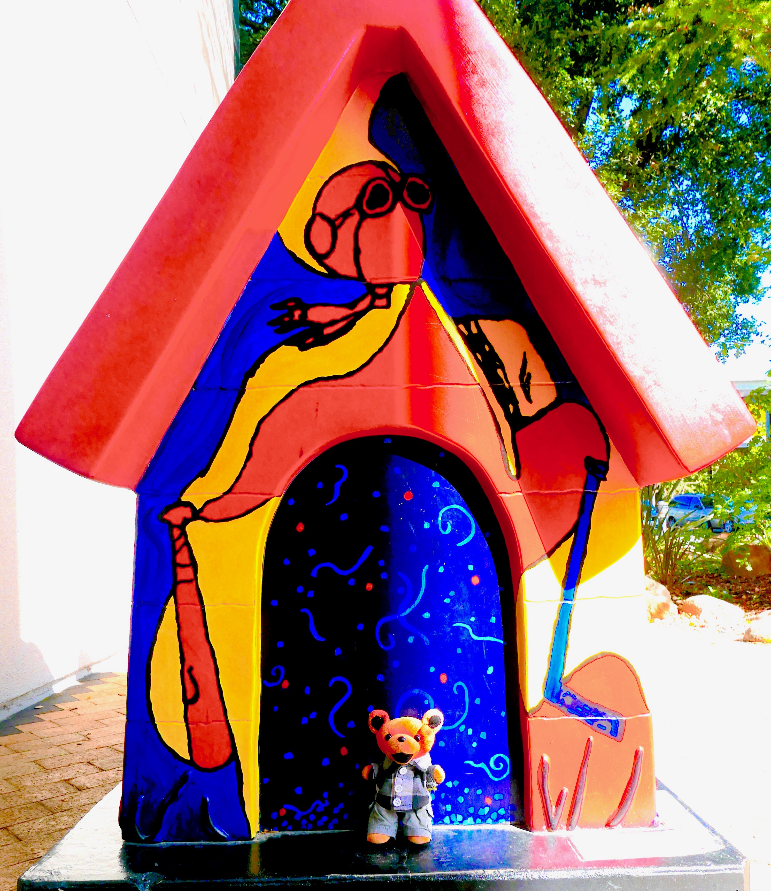 L.B. Visiting Snoopy's House