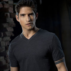¡Fecha de estreno confirmada! ¡Scott (Tyler Posey) sin novia!