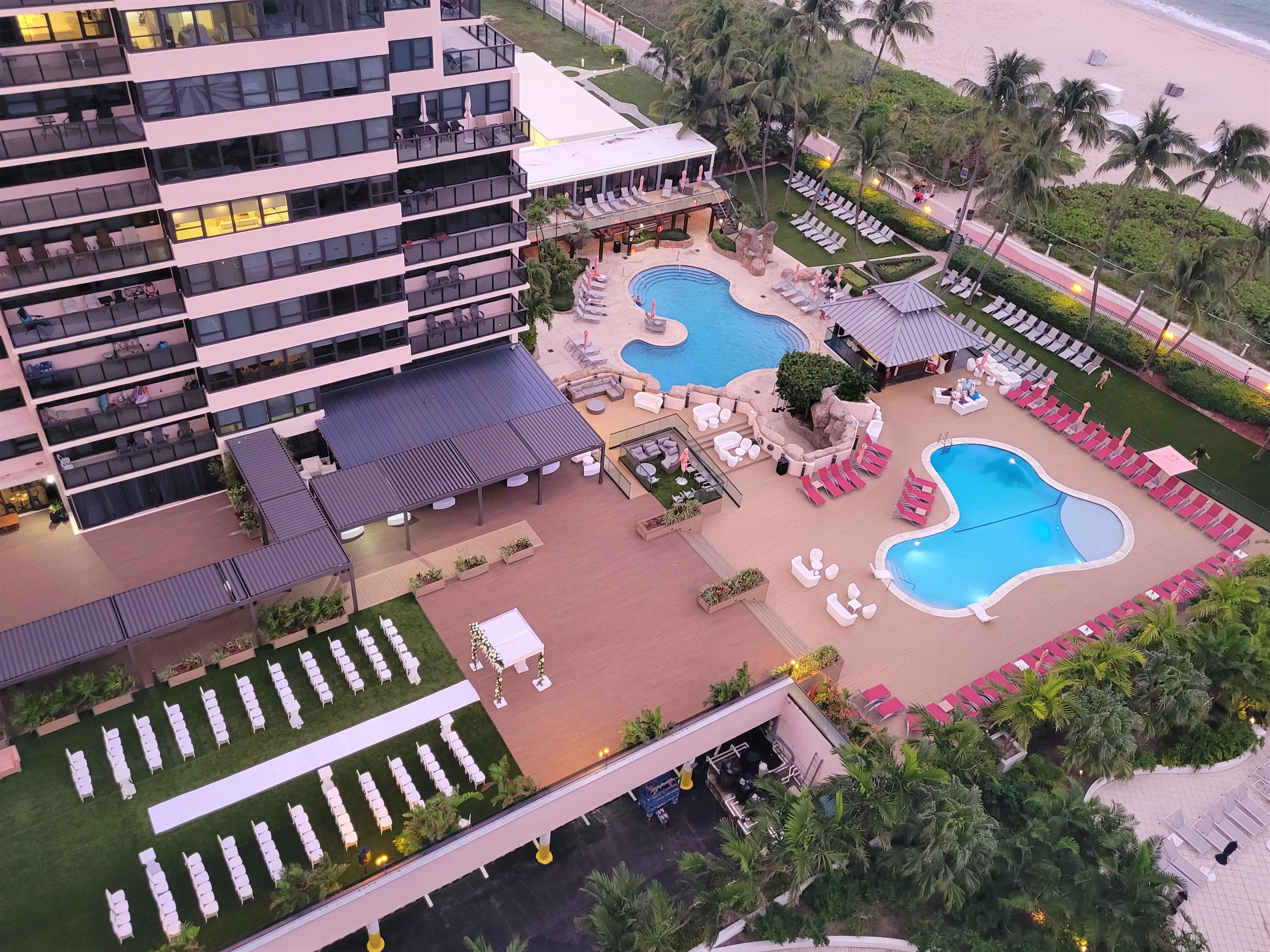 Espace événementiel en bord de mer au The Alexander Miami Beach, avec vue sur l’océan