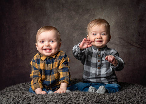 Baby fotografering af friske tvillinger