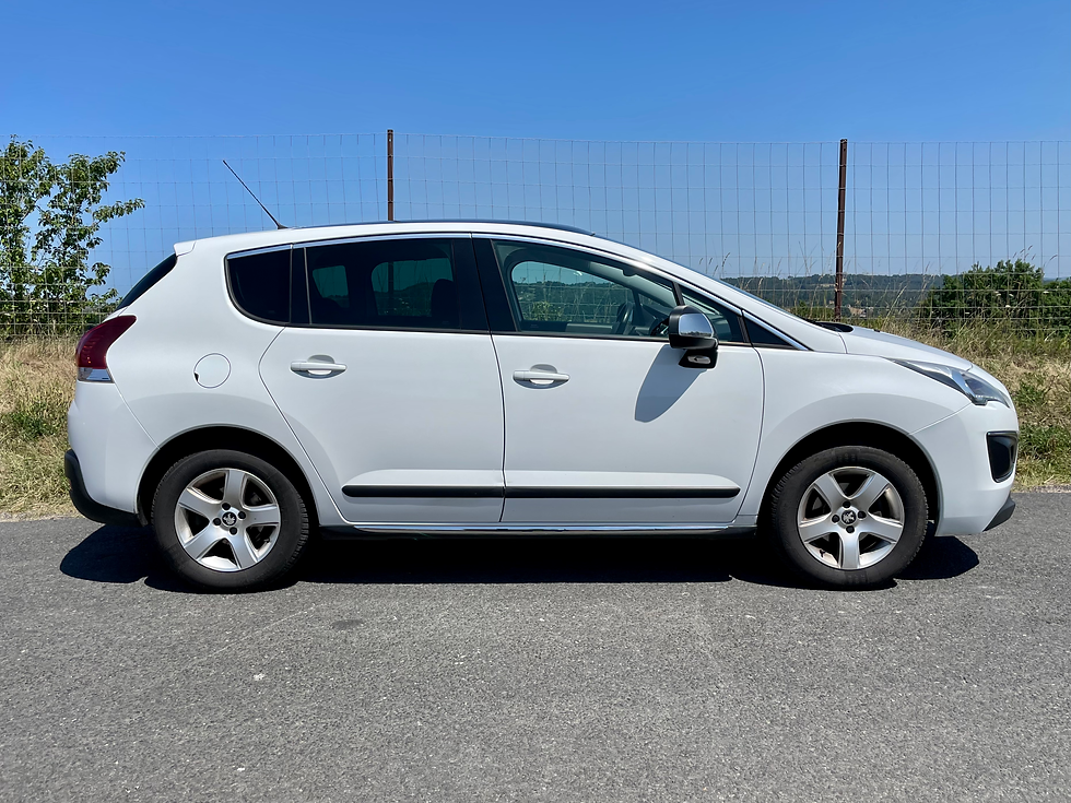 Miniature : PEUGEOT 3008 1.6 E-HDI 115ch ALLURE ETG6