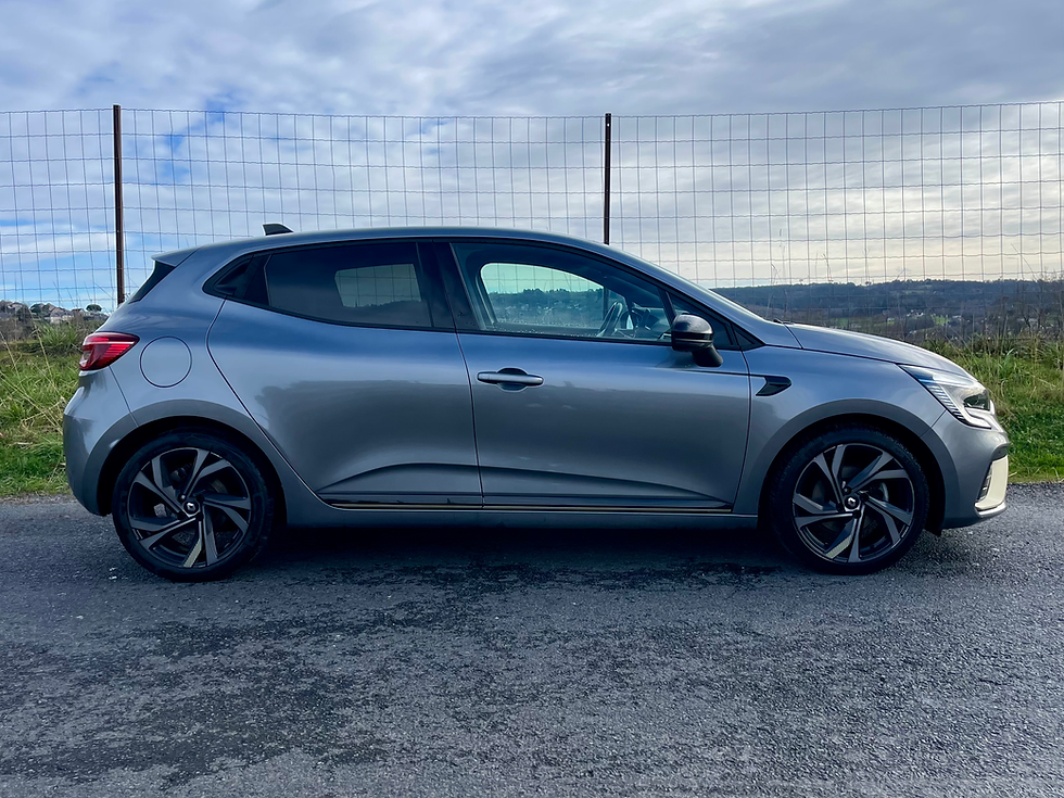Miniature : RENAULT CLIO V 1.6 eTECH 145H FULL HYBRID ENGINEERED