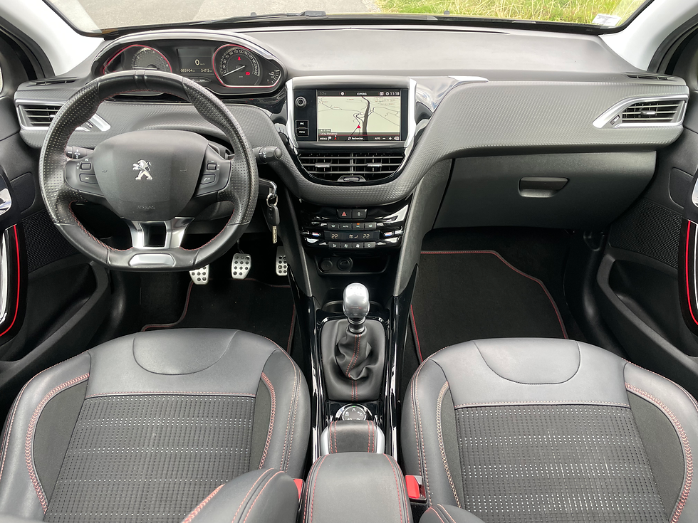 Miniature : PEUGEOT 2008 1.2 PURETECH 130ch GT LINE