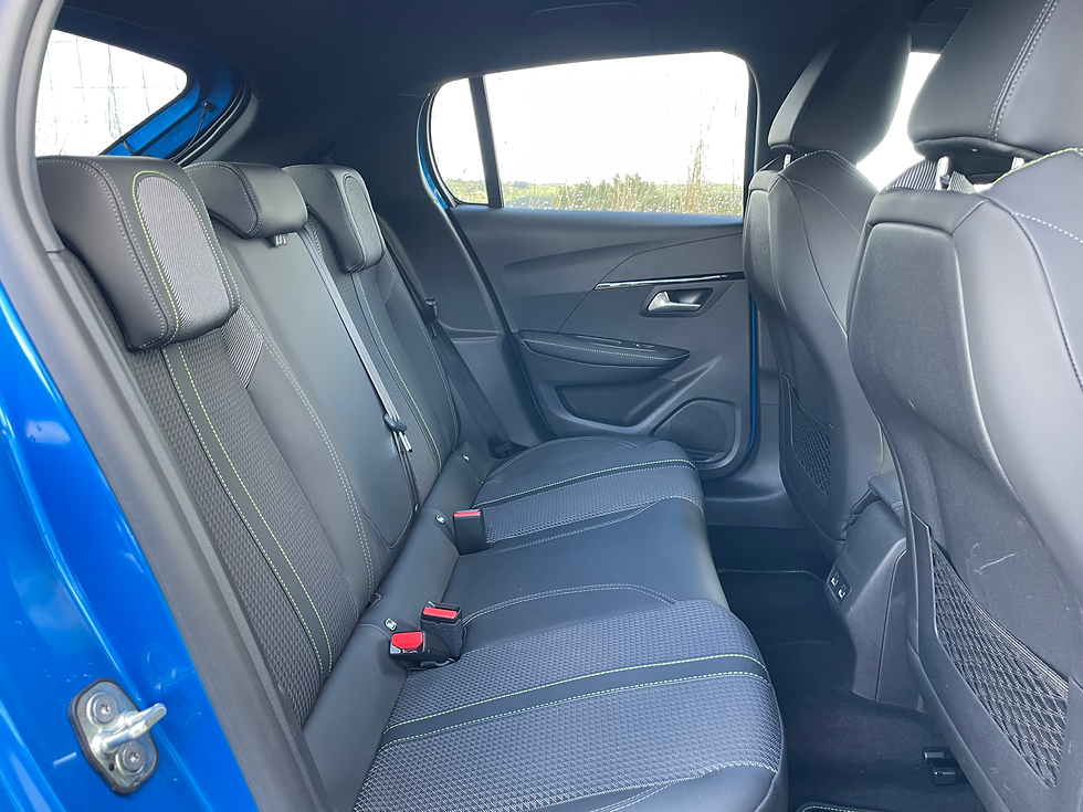 Miniature : PEUGEOT 208 II 1.2 PURETECH 100ch GT LINE