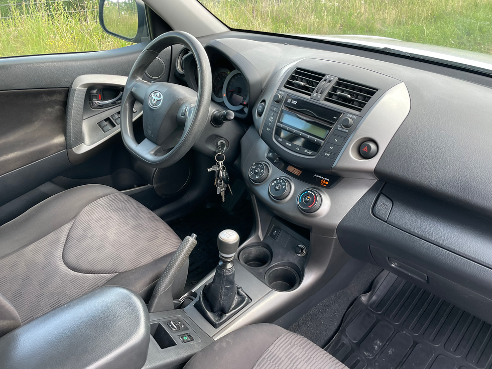 Miniature : TOYOTA RAV4 2.2 D-4D 150ch LIFE 4X4