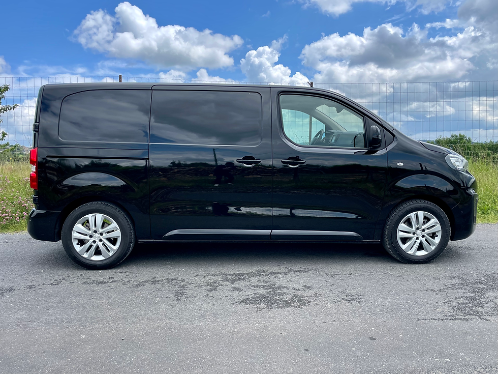Miniature : PEUGEOT EXPERT 2.0 BLUEHDI 145ch ASPHALT EAT8