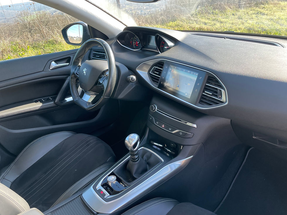 Miniature : PEUGEOT 308 II 1.6 HDI 115ch FELINE