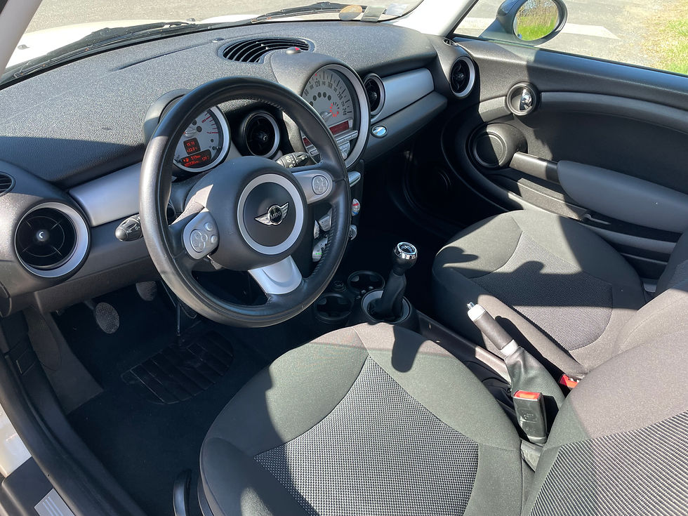 Miniature : MINI 3 PORTES 1.6 110ch COOPER D